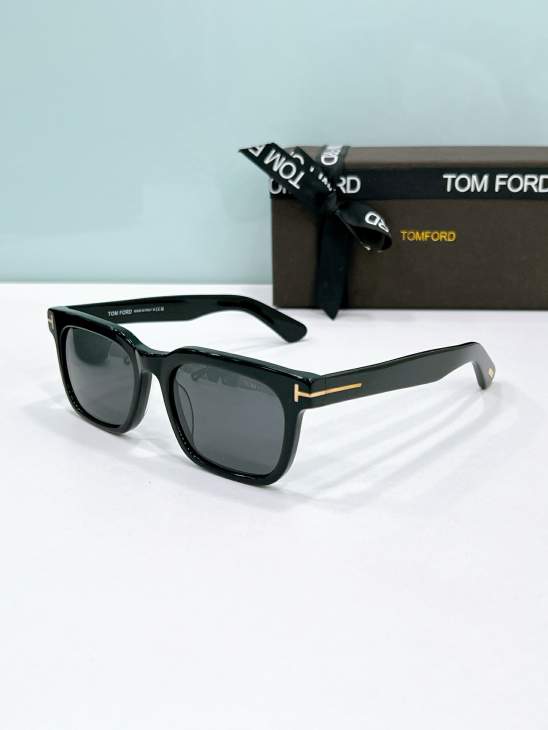Picture of Tom Ford Sunglasses _SKUfw80537040fw